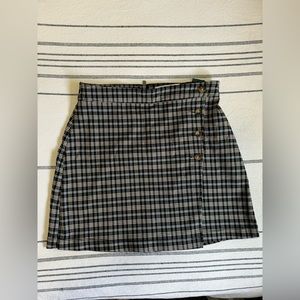 Hollister mini skirt